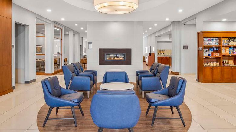 <b>Homewood Suites by Hilton Winnipeg Airpt Lobby</b>. Images powered by <a href="https://iceportal.shijigroup.com/" title="IcePortal" target="_blank">IcePortal</a>.