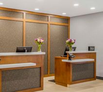 Homewood Suites by Hilton Winnipeg Airpt Lobby