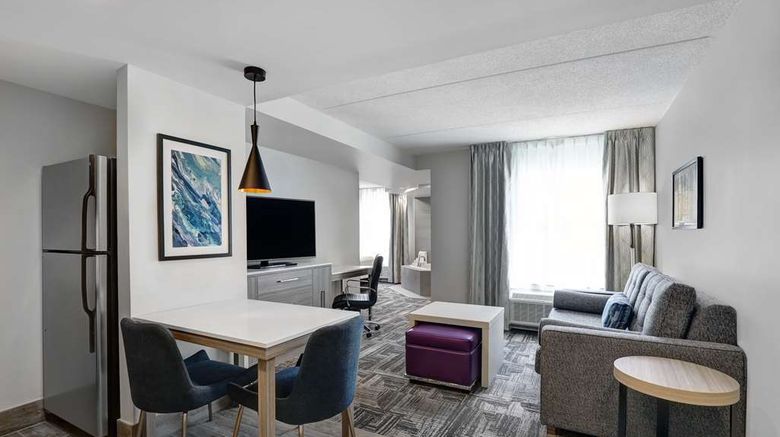 <b>Homewood Suites by Hilton London Ontario Room</b>. Images powered by <a href="https://iceportal.shijigroup.com/" title="IcePortal" target="_blank">IcePortal</a>.