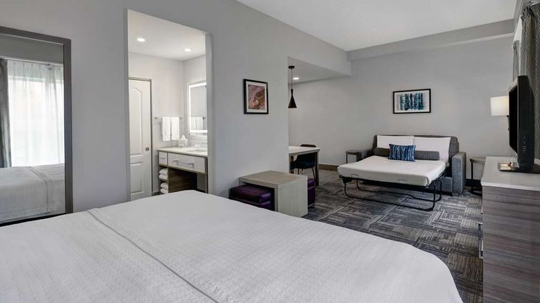 <b>Homewood Suites by Hilton London Ontario Room</b>. Images powered by <a href="https://iceportal.shijigroup.com/" title="IcePortal" target="_blank">IcePortal</a>.