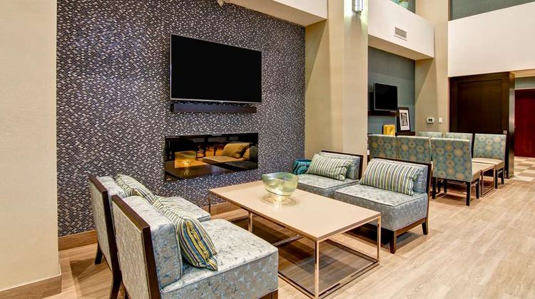 Hampton Inn London Lobby