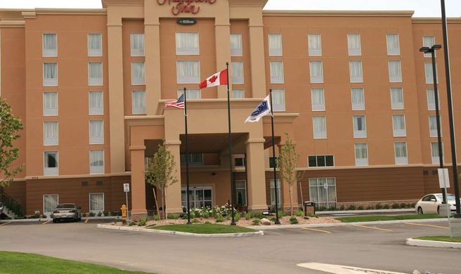 Hampton Inn North Bay Exterior