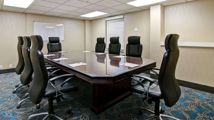 Hampton Inn & Suites Calgary Arpt Meeting