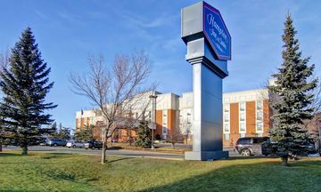 Hampton Inn & Suites Calgary Arpt