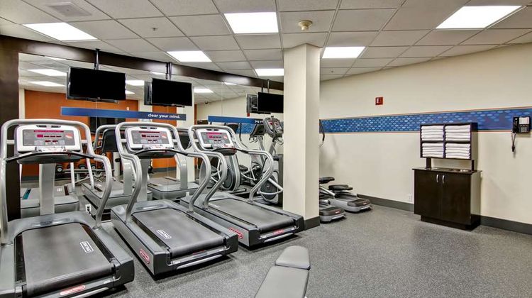 Hampton Inn & Suites Calgary Arpt Health