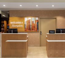 Hampton Calgary Airport North Lobby