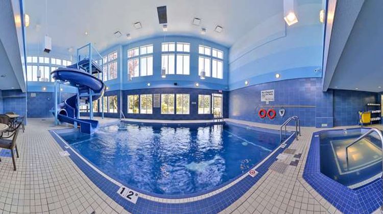 Hampton Inn & Suites by Hilton Calgary Pool