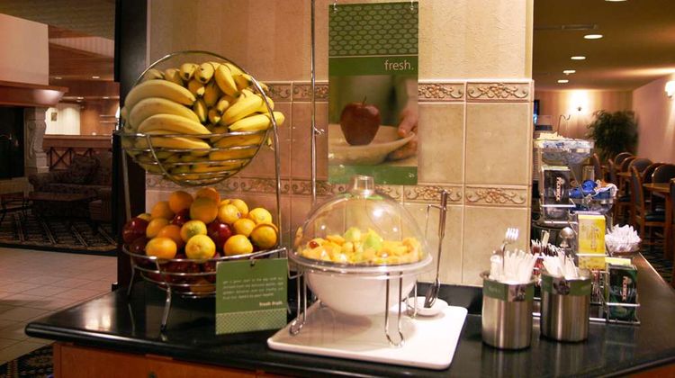 Hampton Inn & Suites by Hilton Calgary Restaurant