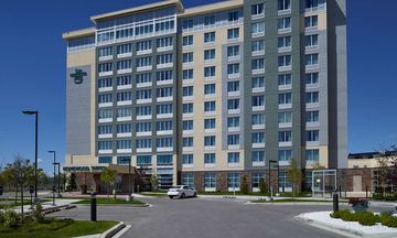 Homewood Suites Calgary Airport