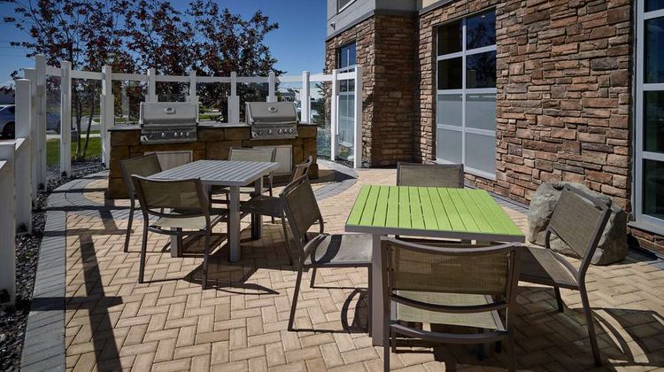 Homewood Suites Calgary Airport Exterior