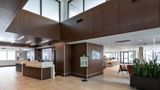 <b>Doubletree by Hilton Hotel Victoria Lobby</b>. Images powered by <a href="https://iceportal.shijigroup.com/" title="IcePortal" target="_blank">IcePortal</a>.