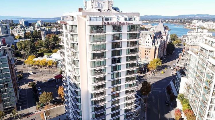 Doubletree by Hilton Hotel Victoria Exterior