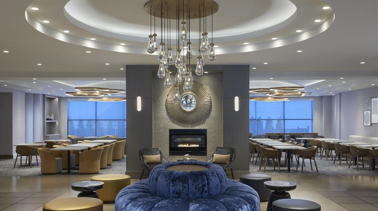 Homewood Suites by Hilton - Vaughn Lobby