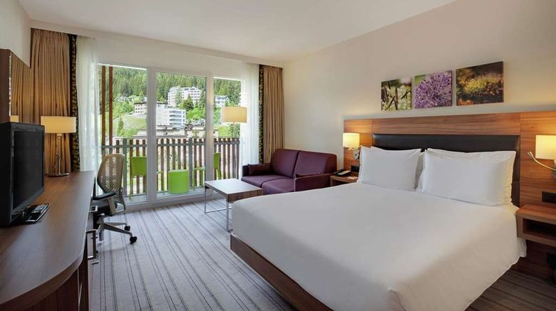 <b>Hilton Garden Inn Davos Room</b>. Images powered by <a href="https://iceportal.shijigroup.com/" title="IcePortal" target="_blank">IcePortal</a>.