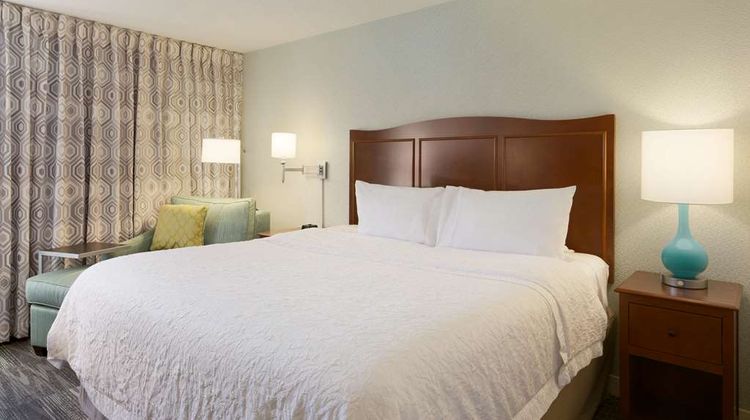 Hampton Inn Zanesville Room