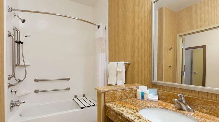 Hampton Inn Zanesville Room