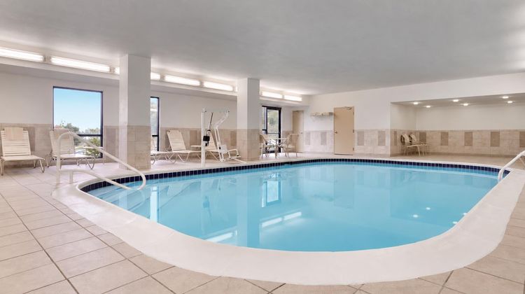 Hampton Inn Zanesville Pool