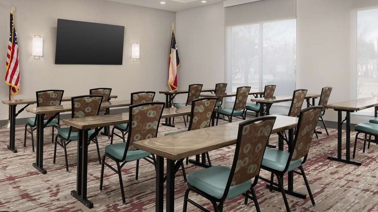 <b>Hilton Garden Inn Abilene Meeting</b>. Images powered by <a href="https://iceportal.shijigroup.com/" title="IcePortal" target="_blank">IcePortal</a>.