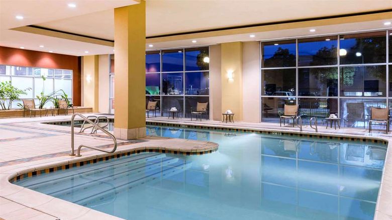 <b>Embassy Suites Albuquerque Pool</b>. Images powered by <a href="https://iceportal.shijigroup.com/" title="IcePortal" target="_blank">IcePortal</a>.