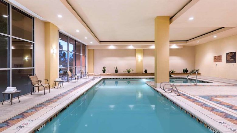 <b>Embassy Suites Albuquerque Pool</b>. Images powered by <a href="https://iceportal.shijigroup.com/" title="IcePortal" target="_blank">IcePortal</a>.
