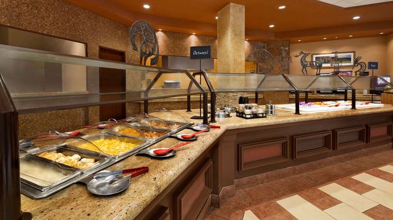 <b>Embassy Suites Albuquerque Restaurant</b>. Images powered by <a href="https://iceportal.shijigroup.com/" title="IcePortal" target="_blank">IcePortal</a>.