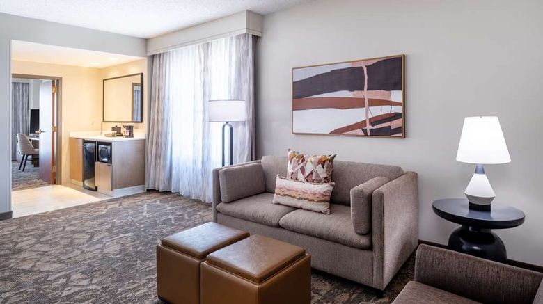 <b>Embassy Suites Albuquerque Room</b>. Images powered by <a href="https://iceportal.shijigroup.com/" title="IcePortal" target="_blank">IcePortal</a>.