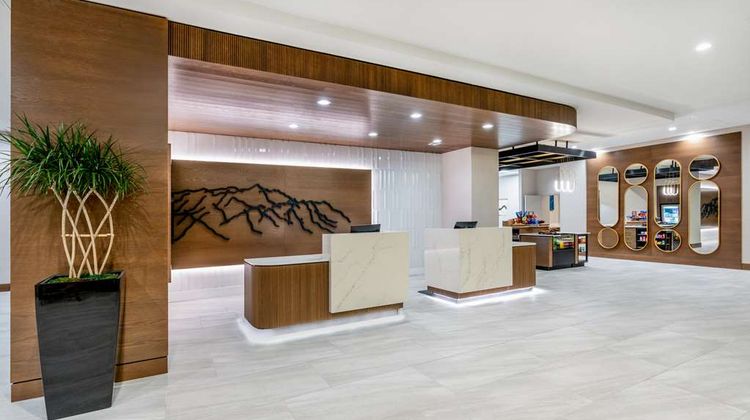 Hilton Garden Inn Albuquerque Uptown Lobby