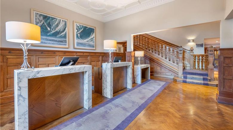 <b>Hilton Grand Vac Craigendarroch Suites Lobby</b>. Images powered by <a href="https://iceportal.shijigroup.com/" title="IcePortal" target="_blank">IcePortal</a>.