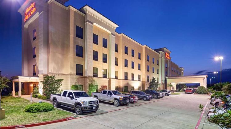 Hampton Inn & Suites Waco-South Exterior