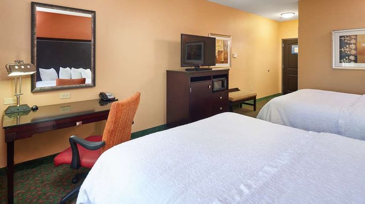 Hampton Inn & Suites Waco-South Room