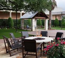 Hilton Waco Exterior
