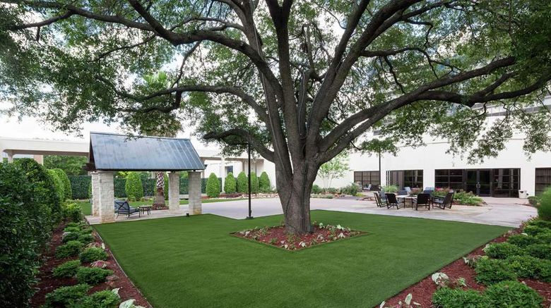 <b>Hilton Waco Exterior</b>. Images powered by <a href="https://iceportal.shijigroup.com/" title="IcePortal" target="_blank">IcePortal</a>.