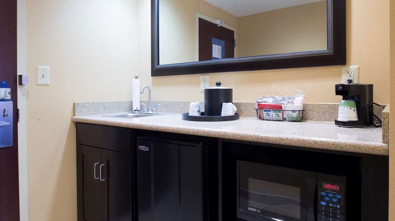 <b>Hampton Inn & Suites Vineland Other</b>. Images powered by <a href="https://iceportal.shijigroup.com/" title="IcePortal" target="_blank">IcePortal</a>.