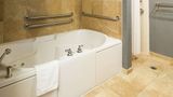 Hampton Inn & Suites Vineland Room