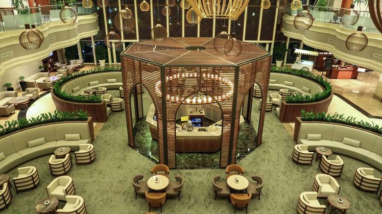 <b>Adana Hilton Lobby</b>. Images powered by <a href="https://iceportal.shijigroup.com/" title="IcePortal" target="_blank">IcePortal</a>.