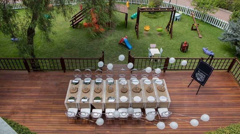 <b>Adana Hilton Recreation</b>. Images powered by <a href="https://iceportal.shijigroup.com/" title="IcePortal" target="_blank">IcePortal</a>.