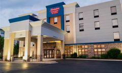 Hampton Inn & Suites Addison