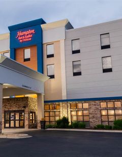 Hampton Inn & Suites Addison