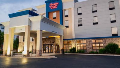 Hampton Inn & Suites Addison