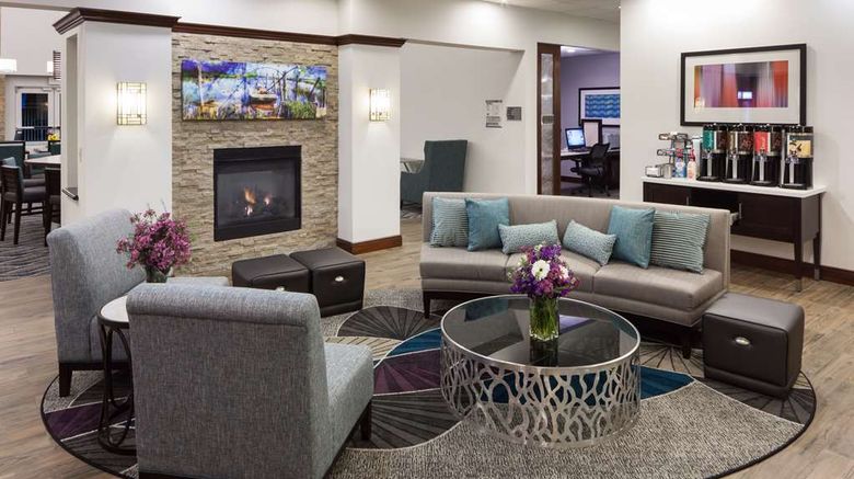 <b>Homewood Suites Agoura Hills Lobby</b>. Images powered by <a href="https://iceportal.shijigroup.com/" title="IcePortal" target="_blank">IcePortal</a>.