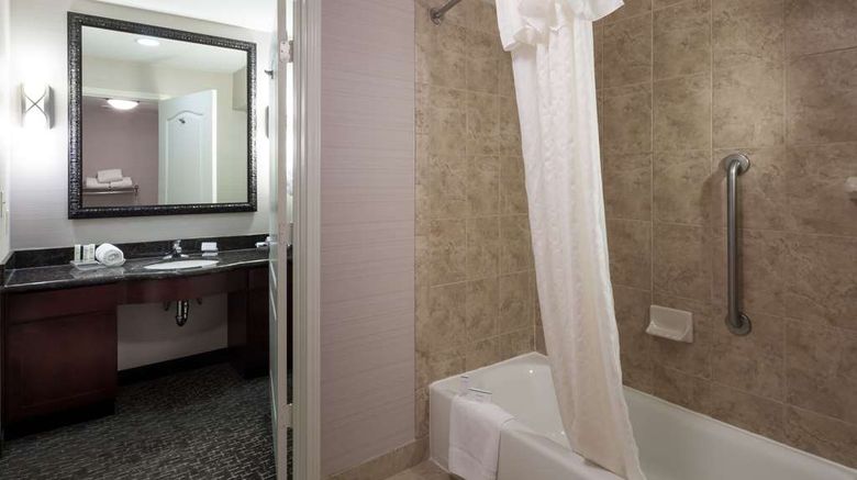 <b>Homewood Suites Agoura Hills Room</b>. Images powered by <a href="https://iceportal.shijigroup.com/" title="IcePortal" target="_blank">IcePortal</a>.
