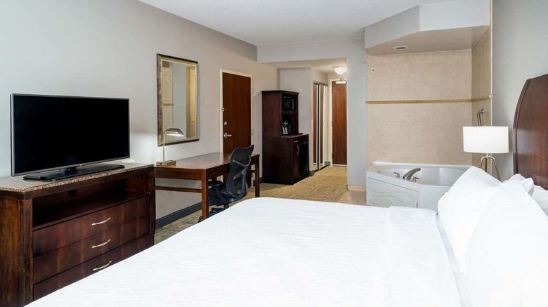 <b>Hilton Garden Inn Augusta Room</b>. Images powered by <a href="https://iceportal.shijigroup.com/" title="IcePortal" target="_blank">IcePortal</a>.