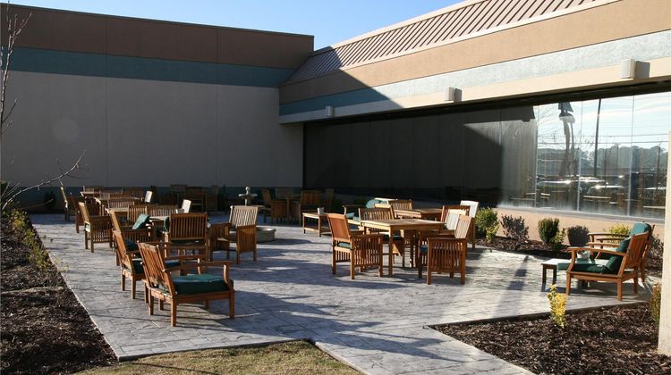 Doubletree Hotel Augusta Exterior