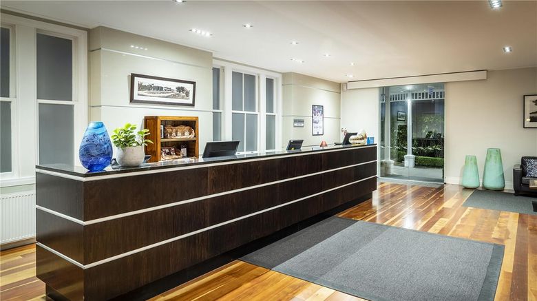 <b>Hilton Lake Taupo Lobby</b>. Images powered by <a href="https://iceportal.shijigroup.com/" title="IcePortal" target="_blank">IcePortal</a>.