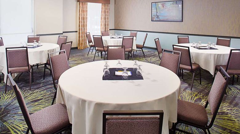 <b>Hilton Garden Inn Albany Airport Meeting</b>. Images powered by <a href="https://iceportal.shijigroup.com/" title="IcePortal" target="_blank">IcePortal</a>.
