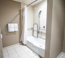 Hilton Garden Inn Clifton Park Room