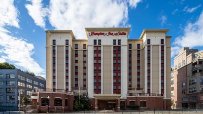 Hampton Inn & Suites Albany-Downtown