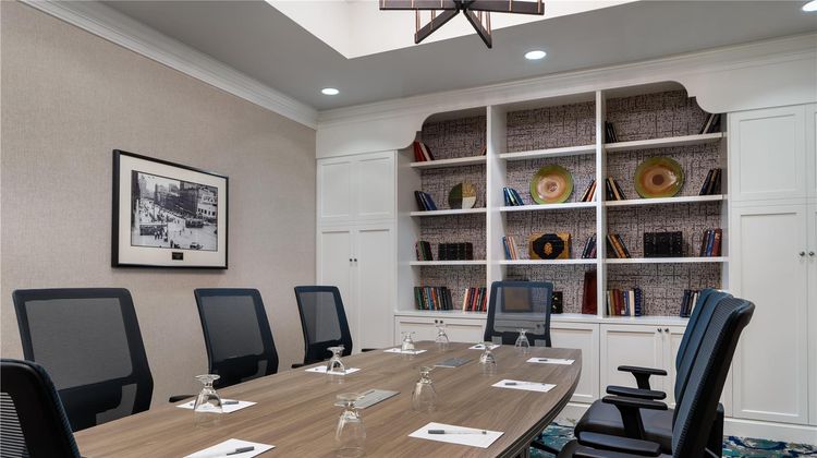 Hampton Inn & Suites Albany-Downtown Meeting