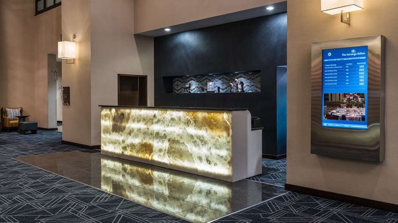 <b>The Saratoga Hilton Lobby</b>. Images powered by <a href="https://iceportal.shijigroup.com/" title="IcePortal" target="_blank">IcePortal</a>.
