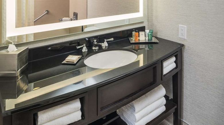 <b>The Saratoga Hilton Room</b>. Images powered by <a href="https://iceportal.shijigroup.com/" title="IcePortal" target="_blank">IcePortal</a>.